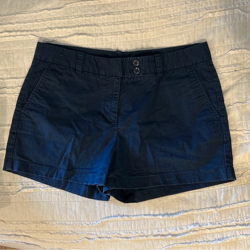 Vineyard Vine women’s shorts